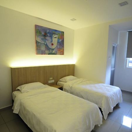 I-Homey Guesthouse ألور سيتار المظهر الخارجي الصورة